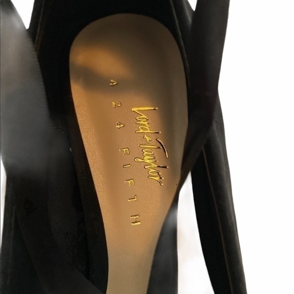 Lord & Taylor 424 Fifth Black Suede Penelope Ankle Strap Flat Shoes 6M Women’s - Picture 2 of 12